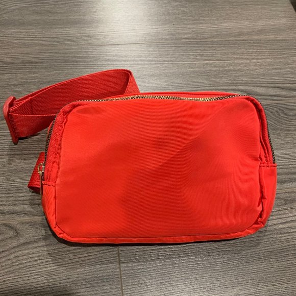 BELT BAG - RED - Picture 1 of 3